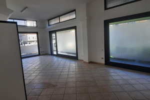 Oristano: Locale per studio, negozio o ufficio
