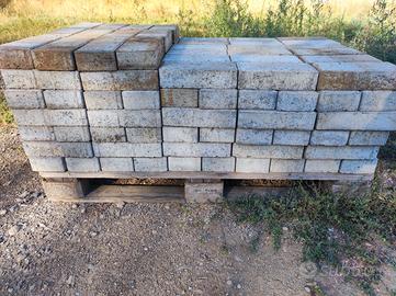 Autobloccanti per pavimentazione