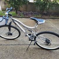 Bici sportiva nuova mai usata