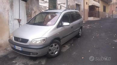 Opel Zafira 7 posti