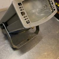 Faretti 4