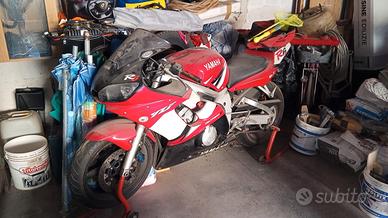 moto Yamaha r6