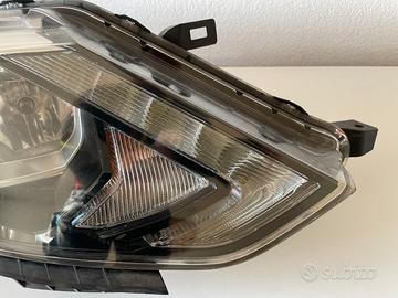 Fanale Anteriore Qashqai J11 2016