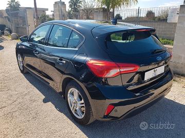 Ford Focus 1.5 Tdci EcoBlue 120cv Connect
