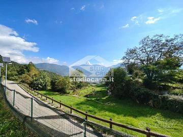 PATONE DI ISERA: TERRENO CON TETTOIA