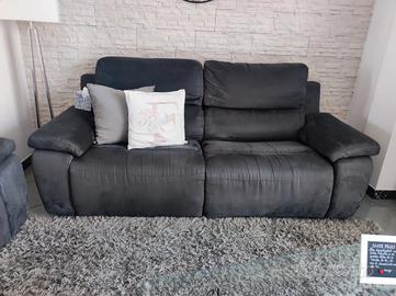 Divani poltrona & sofà 