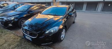 VOLVO V40 2.0 D2 120 CV 
