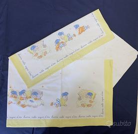Set Completo Lenzuola “GNOMI" per Lettino