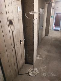 Piantana Rossini con varialuce come nuova 50 euro