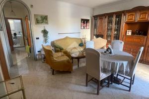 VILLA A SCHIERA A NOLA