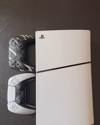 Playstation 5 Slim Digital edition+ 2 joystick