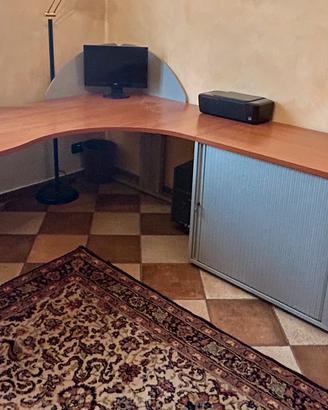 Scrivania angolareda ufficio cokponibile