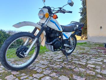 Suzuki 400  dr