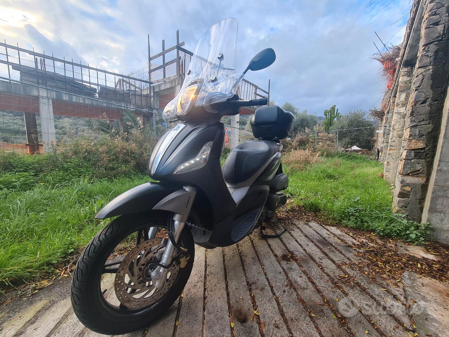 piaggio-beverly-350-2016-moto-e-scooter-in-vendita-a-imperia