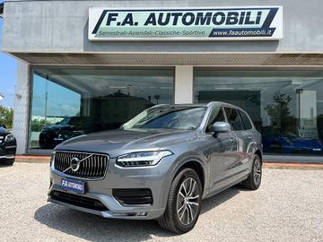 VOLVO XC90 B5 (d) AWD Geartronic 7 posti Momentu