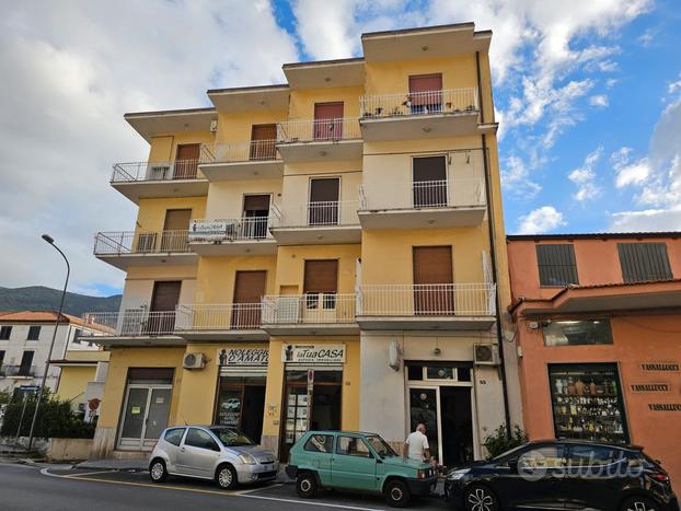 Appartamento in Via Gianbattista Falcone, Sapri