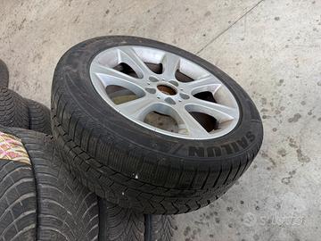 Gomme invernali 225/50 e cerchi 17” originali BMW