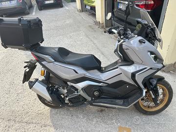 moto nuova