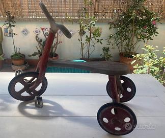 Triciclo vintage