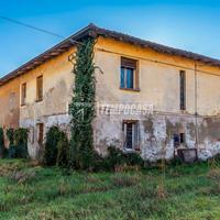 casa colonica da ricostruire