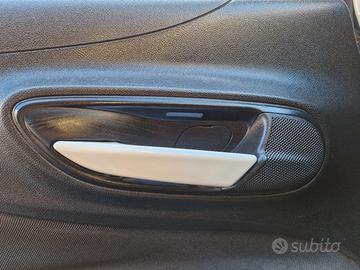 maniglie illuminate punto evo