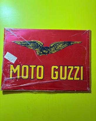 Targa pubblicitaria MOTO GUZZI originale  in metal
