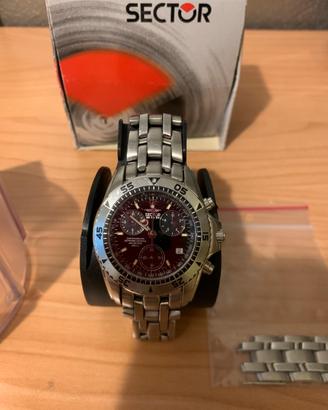 Orologio Sector 650 con vetro in zaffiro.