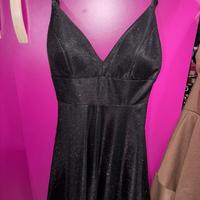 Vestito brillantinato nero da festa