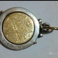 ciondolo in argento e laminato