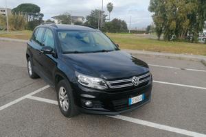 Volkswagen Tiguan 2.0 tdi 