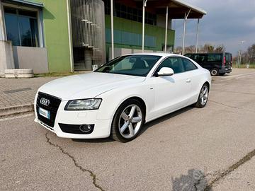 Audi A5 coupe S-Line 2.7 TDI