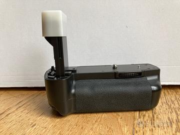 Battery Grip Canon BP-5DII usato