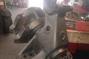 Supporto bilancere balestra iveco trakker