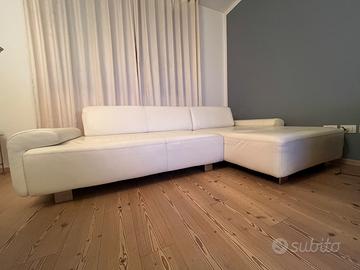 Divano in vera pelle con chaise longue