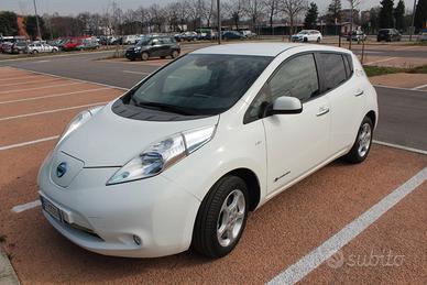 Nissan Leaf  30 kwh