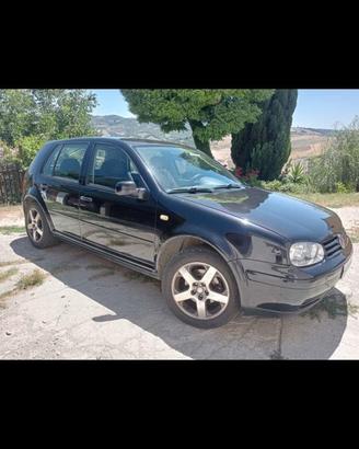 GOLF 4