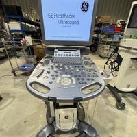 Ecografo carrellato GE Voluson S8 Anno 2015 Garanz