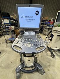 Ecografo carrellato GE Voluson S8 Anno 2015 Garanz