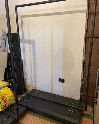 Stender porta abiti da negozio in acciaio nero