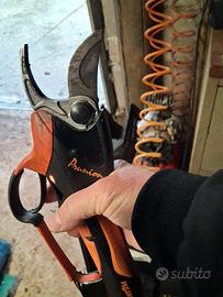 Forbici pellenc a batteria