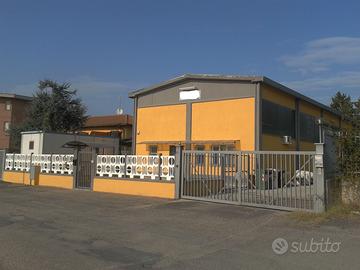 Capannone+ uffici + area esterna 808 mq