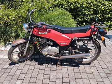 Moto Benelli 250