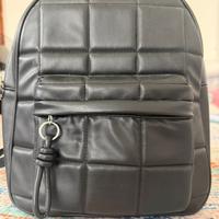 Zaino nero trapuntato