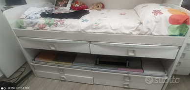 Letto a castello con cassetti e secondo letto