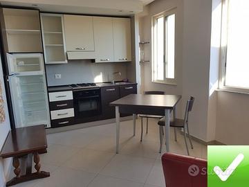 Bilocale Ristrutturato Con Cantina e Giardino Cent