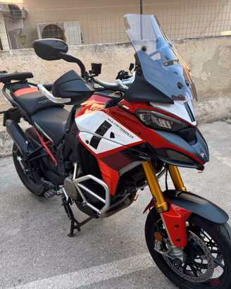 Multistrada PikesPeak V4