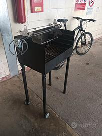 Barbecue con girarrosto