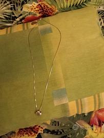 Catenina oro bianco con ciondolo a croce