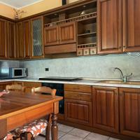 Cucina componibile in legno massello