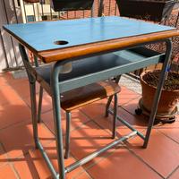 Banco da scuola anni 70 vintage con sedia